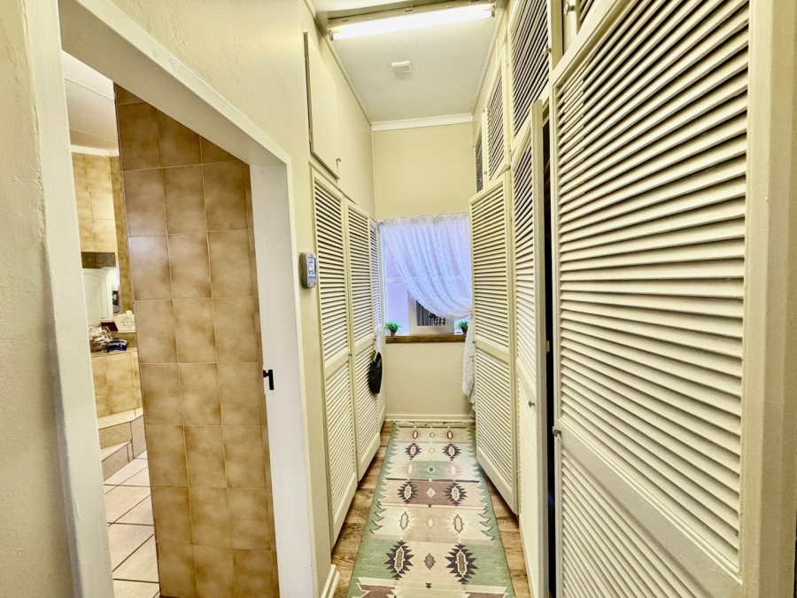 5 Bedroom Property for Sale in Van Der Hoff Park North West